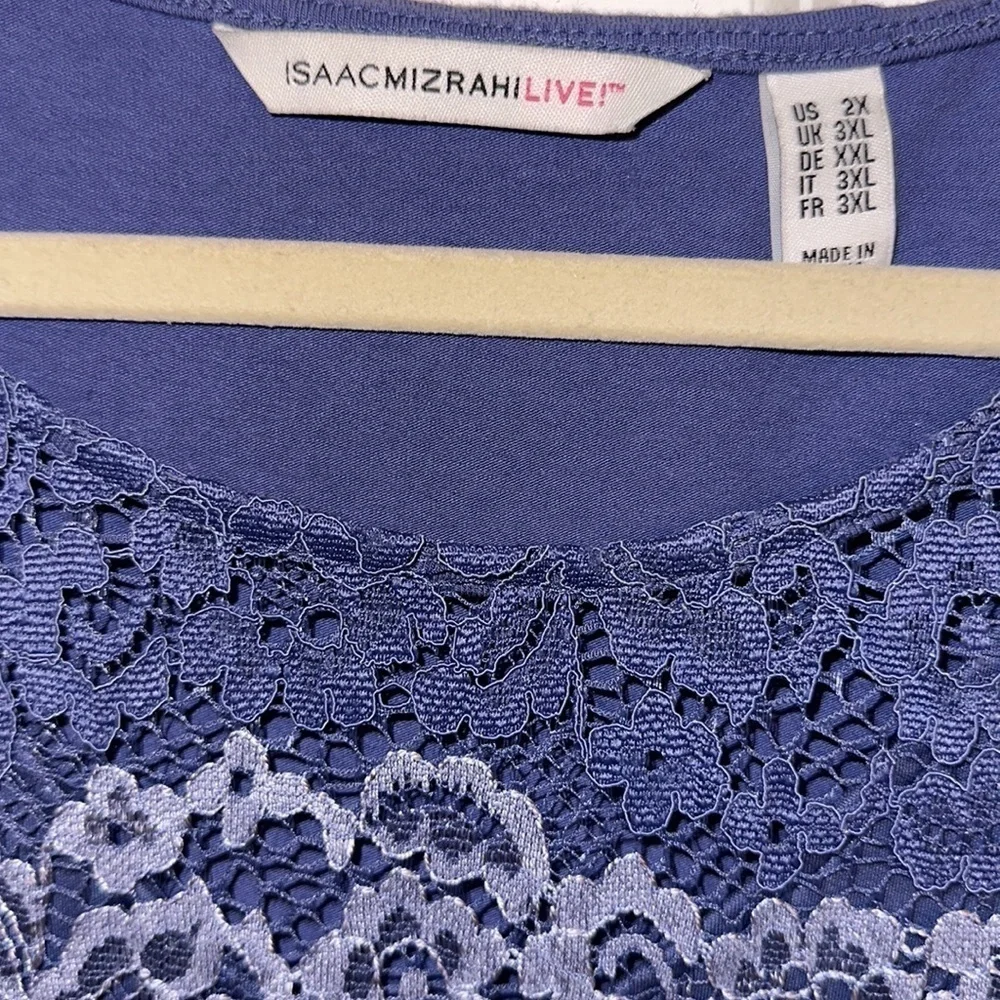 Isaac Mizrahi Live size 2X lace top blue - Picture 3 of 5